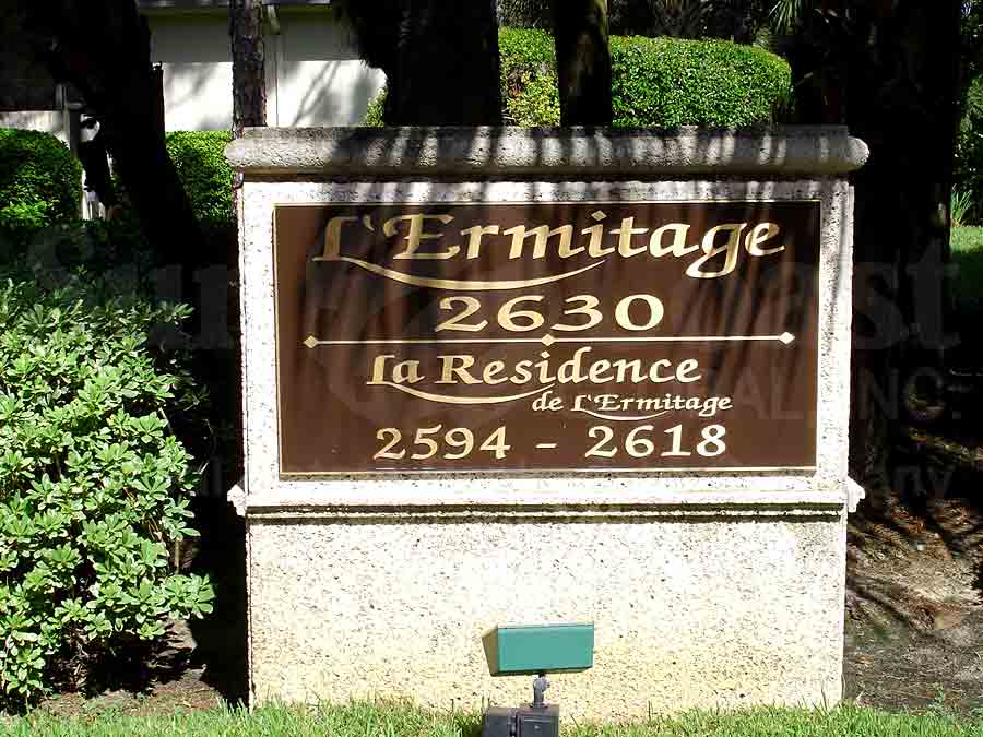 La Residence Signage